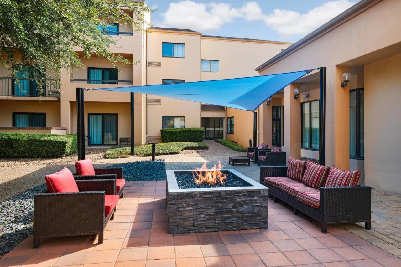 Courtyard By Marriott San Antonio Medical Center Hotell Exteriör bild